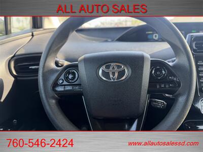 2021 Toyota Prius LE   - Photo 12 - Escondido, CA 92029
