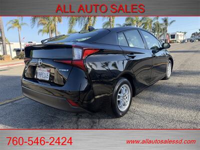 2021 Toyota Prius LE   - Photo 5 - Escondido, CA 92029