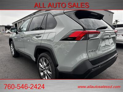 2022 Toyota RAV4 XLE Premium   - Photo 11 - Escondido, CA 92029