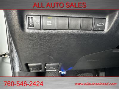 2022 Toyota RAV4 XLE Premium   - Photo 32 - Escondido, CA 92029