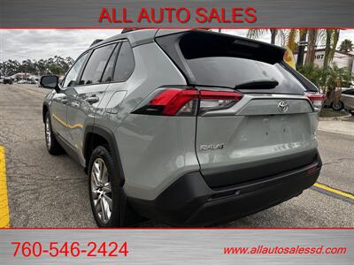 2022 Toyota RAV4 XLE Premium   - Photo 8 - Escondido, CA 92029