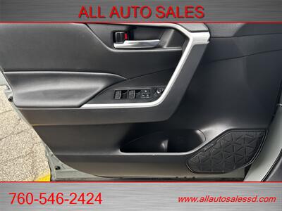 2022 Toyota RAV4 XLE Premium   - Photo 35 - Escondido, CA 92029