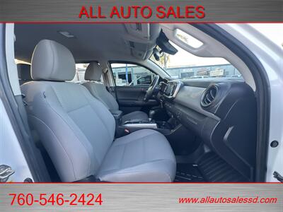 2019 Toyota Tacoma TRD Sport   - Photo 15 - Escondido, CA 92029