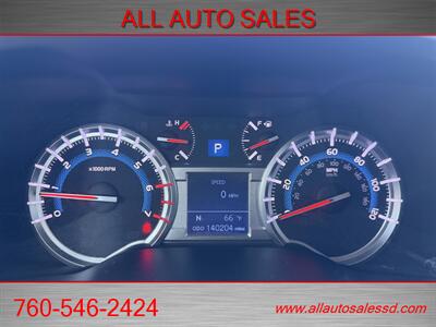 2019 Toyota 4Runner SR5   - Photo 12 - Escondido, CA 92029