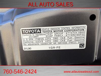 2019 Toyota 4Runner SR5   - Photo 37 - Escondido, CA 92029