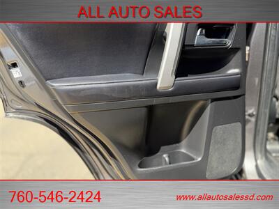 2019 Toyota 4Runner SR5   - Photo 33 - Escondido, CA 92029