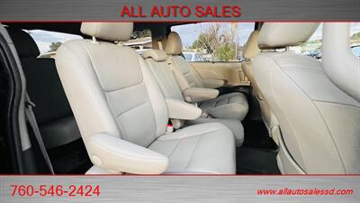 2016 Toyota Sienna XLE 8-Passenger   - Photo 24 - Escondido, CA 92029