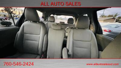 2016 Toyota Sienna XLE 8-Passenger   - Photo 28 - Escondido, CA 92029