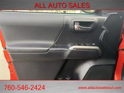 2017 Toyota Tacoma TRD Off-Road   - Photo 17 - Escondido, CA 92029