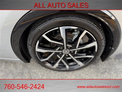 2024 Toyota Prius Prime XSE   - Photo 30 - Escondido, CA 92029