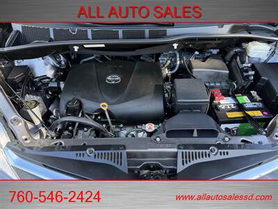 2020 Toyota Sienna LE 8-Passenger   - Photo 36 - Escondido, CA 92029