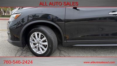 2020 Nissan Rogue SL - Photo 2 - Escondido, CA 92029