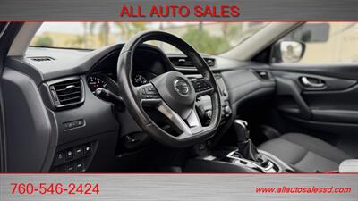 2020 Nissan Rogue SL - Photo 12 - Escondido, CA 92029