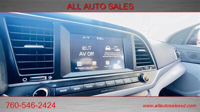 2018 Hyundai ELANTRA SEL   - Photo 18 - Escondido, CA 92029