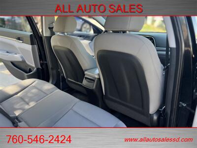 2018 Hyundai ELANTRA SEL   - Photo 16 - Escondido, CA 92029