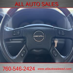 2005 GMC Envoy XL Denali   - Photo 10 - Escondido, CA 92029