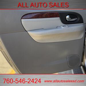 2005 GMC Envoy XL Denali   - Photo 31 - Escondido, CA 92029