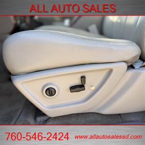 2005 GMC Envoy XL Denali   - Photo 18 - Escondido, CA 92029