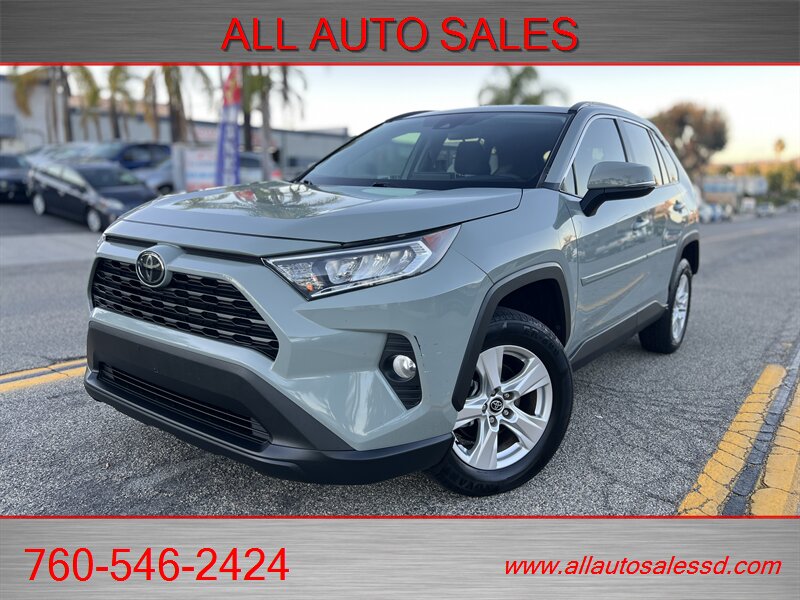 2020 Toyota RAV4 XLE   - Photo 1 - Escondido, CA 92029
