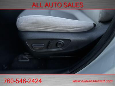 2020 Toyota RAV4 XLE   - Photo 19 - Escondido, CA 92029