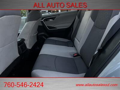 2020 Toyota RAV4 XLE   - Photo 25 - Escondido, CA 92029