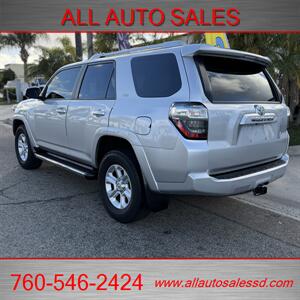 2017 Toyota 4Runner SR5 Premium   - Photo 6 - Escondido, CA 92029