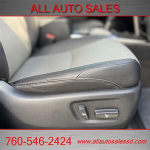 2017 Toyota 4Runner SR5 Premium   - Photo 17 - Escondido, CA 92029