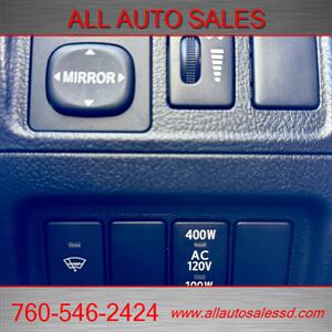 2017 Toyota 4Runner SR5 Premium   - Photo 15 - Escondido, CA 92029