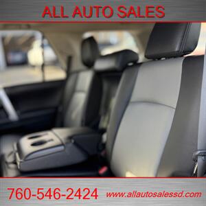 2017 Toyota 4Runner SR5 Premium   - Photo 25 - Escondido, CA 92029