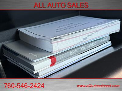 2018 Toyota RAV4 Hybrid Limited   - Photo 29 - Escondido, CA 92029