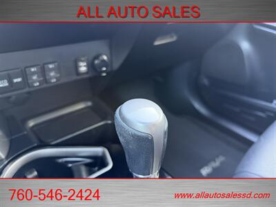 2018 Toyota RAV4 Hybrid Limited   - Photo 37 - Escondido, CA 92029