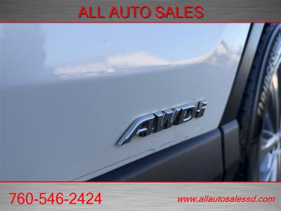 2018 Toyota RAV4 Hybrid Limited   - Photo 12 - Escondido, CA 92029