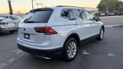 2018 Volkswagen Tiguan 2.0T SE - Photo 7 - Escondido, CA 92029