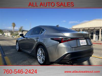 2021 Lexus IS 300   - Photo 6 - Escondido, CA 92029