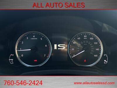 2021 Lexus IS 300   - Photo 15 - Escondido, CA 92029