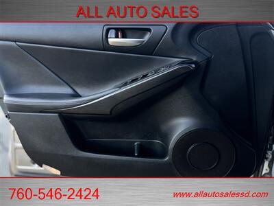 2021 Lexus IS 300   - Photo 33 - Escondido, CA 92029