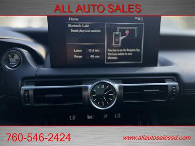 2021 Lexus IS 300   - Photo 18 - Escondido, CA 92029