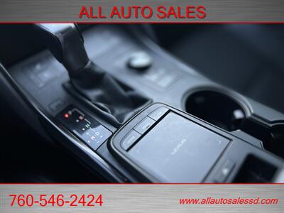 2021 Lexus IS 300   - Photo 20 - Escondido, CA 92029