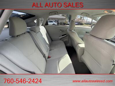 2015 Toyota Prius Two   - Photo 15 - Escondido, CA 92029