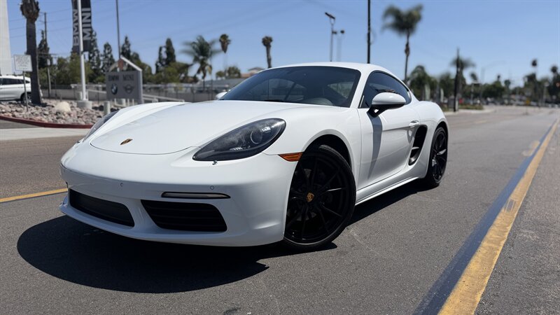 2017 Porsche 718 Cayman RWD