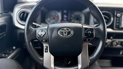 2017 Toyota Tacoma SR5 V6   - Photo 13 - Escondido, CA 92029