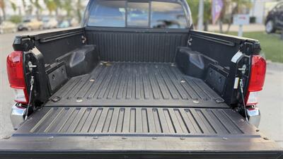 2017 Toyota Tacoma SR5 V6   - Photo 12 - Escondido, CA 92029