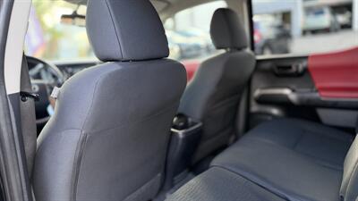2017 Toyota Tacoma SR5 V6   - Photo 29 - Escondido, CA 92029