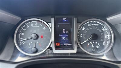 2017 Toyota Tacoma SR5 V6   - Photo 14 - Escondido, CA 92029