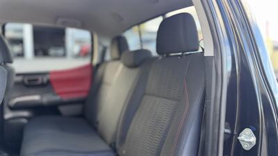 2017 Toyota Tacoma SR5 V6   - Photo 27 - Escondido, CA 92029