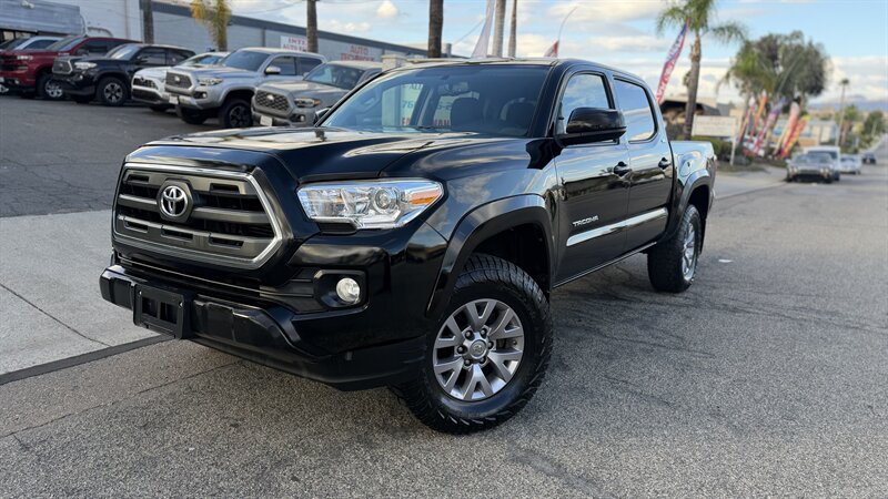 2017 Toyota Tacoma SR5 V6   - Photo 1 - Escondido, CA 92029