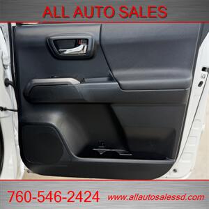 2017 Toyota Tacoma TRD Off-Road - Photo 31 - Escondido, CA 92029