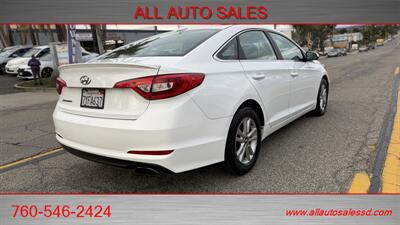2017 Hyundai SONATA   - Photo 8 - Escondido, CA 92029