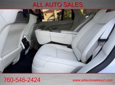 2024 Land Rover Range Rover P615 SV   - Photo 42 - Escondido, CA 92029