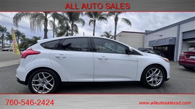 2015 Ford Focus SE  SALVAGE TITLE - Photo 7 - Escondido, CA 92029